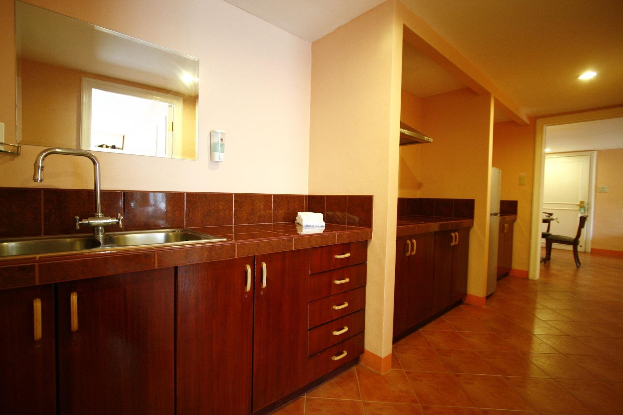 Mabalacat Fontana Hotel And Villas - Fontana Hot Spring Leisure Parks מראה חיצוני תמונה