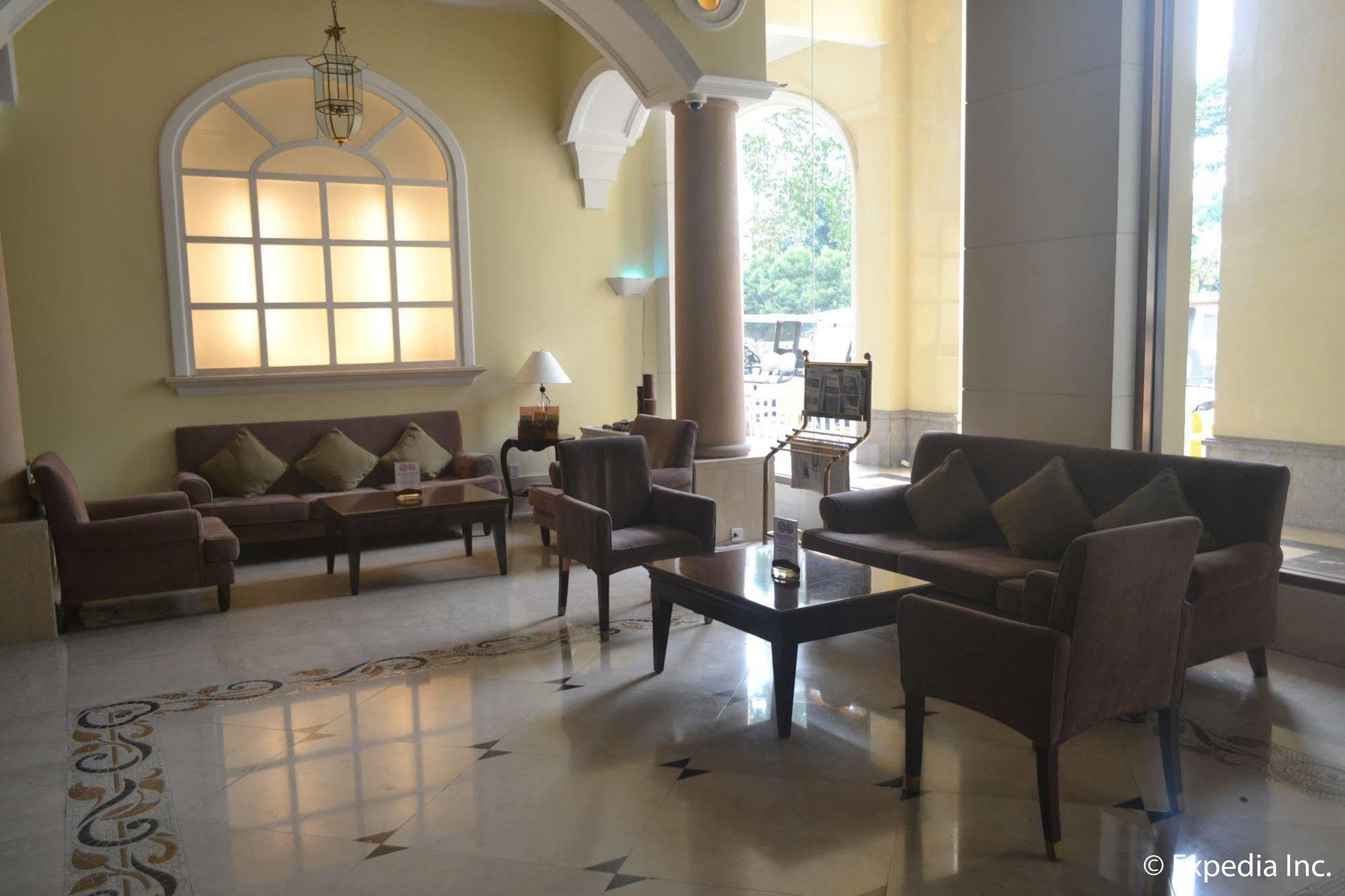 Mabalacat Fontana Hotel And Villas - Fontana Hot Spring Leisure Parks מראה חיצוני תמונה