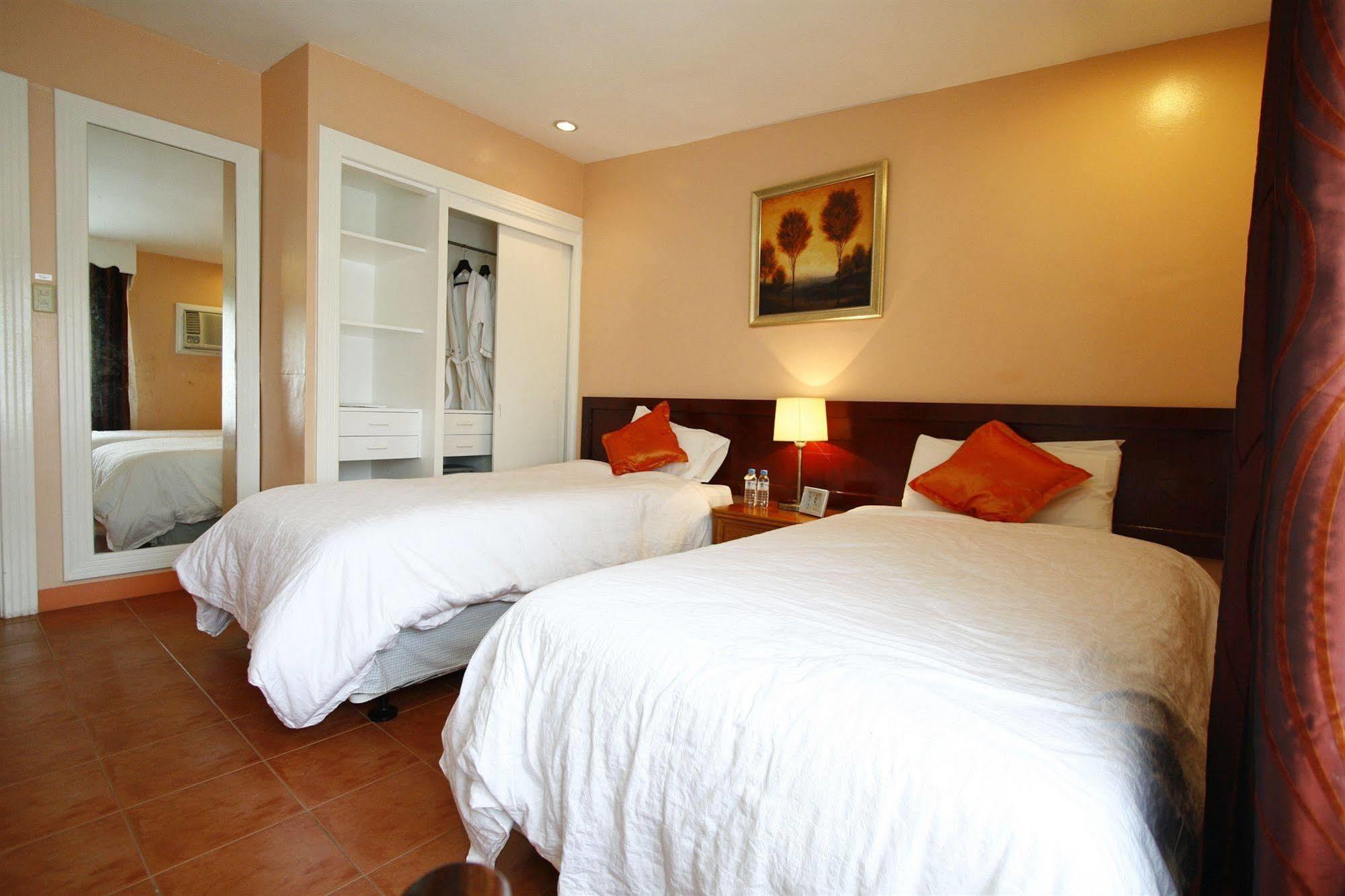 Mabalacat Fontana Hotel And Villas - Fontana Hot Spring Leisure Parks מראה חיצוני תמונה