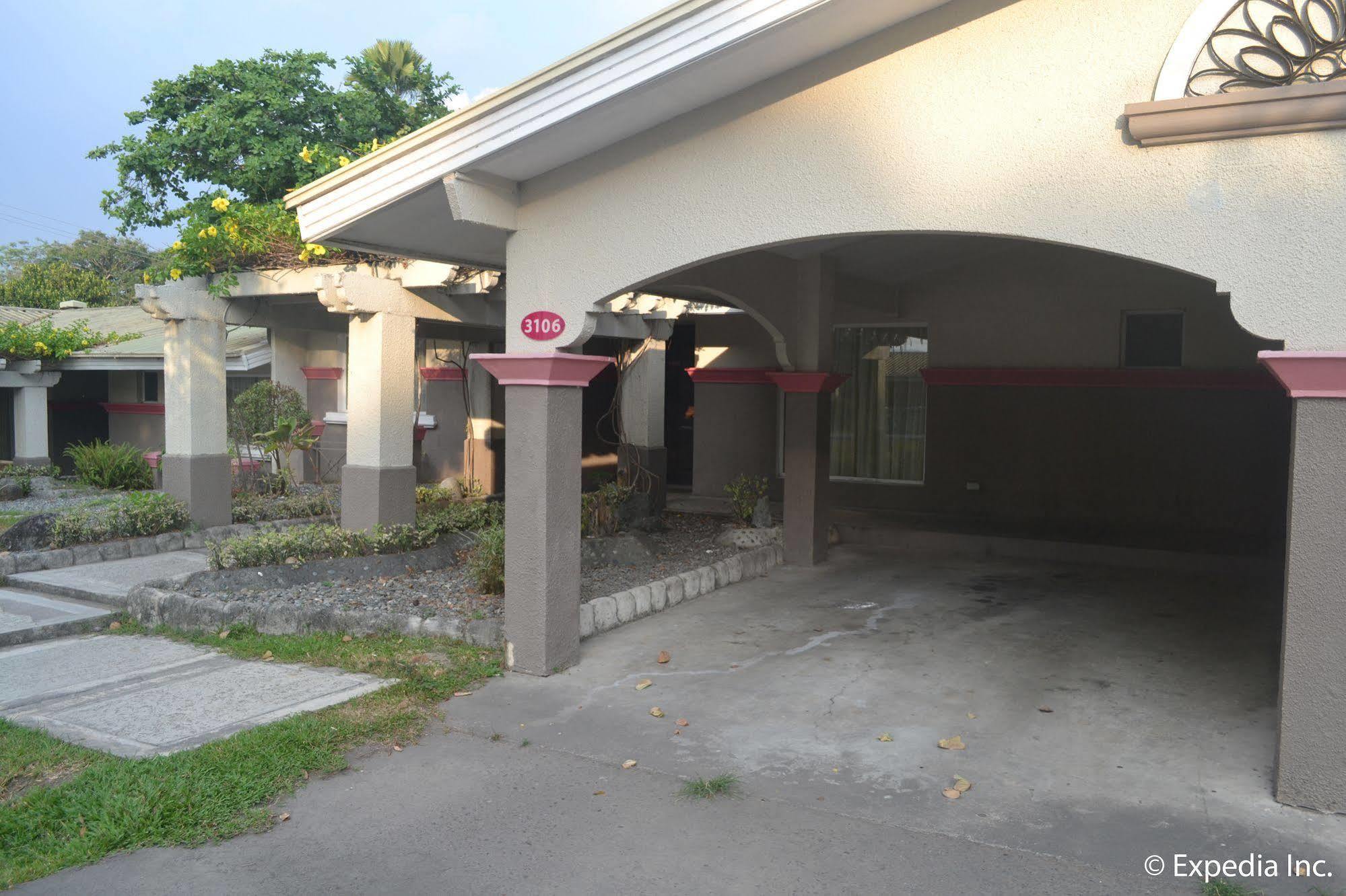 Mabalacat Fontana Hotel And Villas - Fontana Hot Spring Leisure Parks מראה חיצוני תמונה